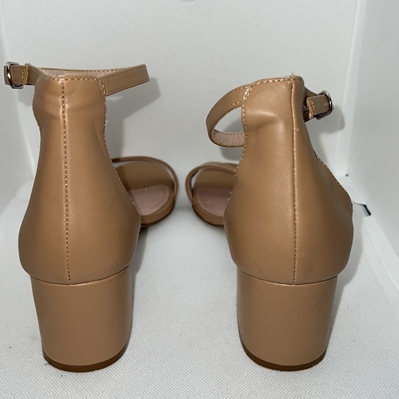 Steve Madden Irenee block heel ankle strap tan sandals Sz 10 faux leather - Picture 7 of 15